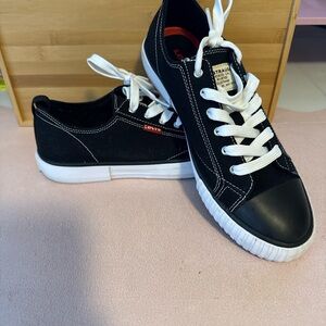 Levi's Black Canvas Low-Top Sneakers with White Laces and Sole